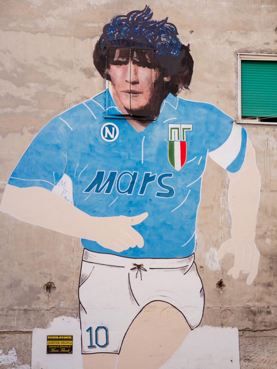 murales maradona Napoli