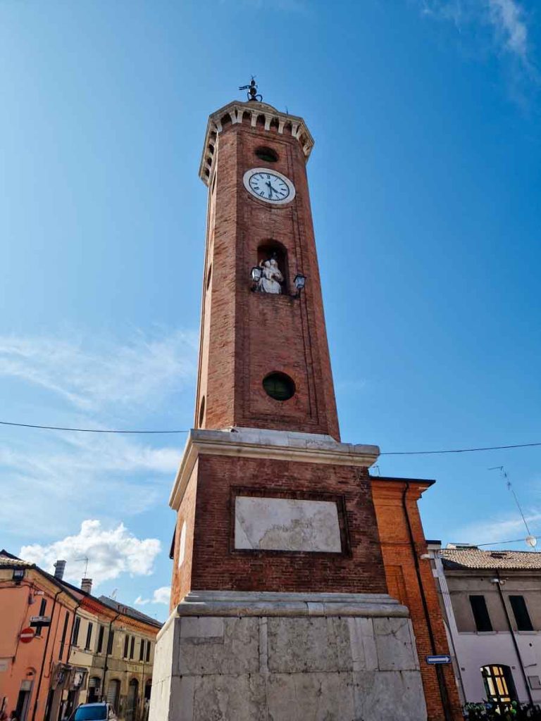 Cosa vedere a Comacchio - Torre dell'orologio