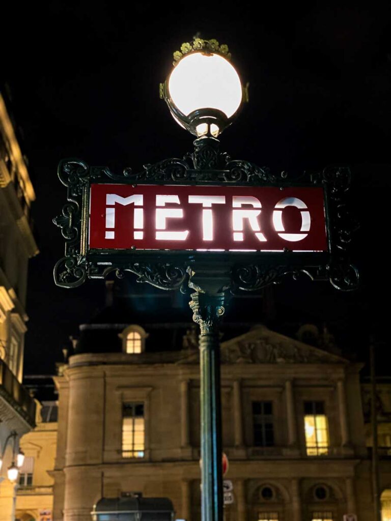 Metro Parigi