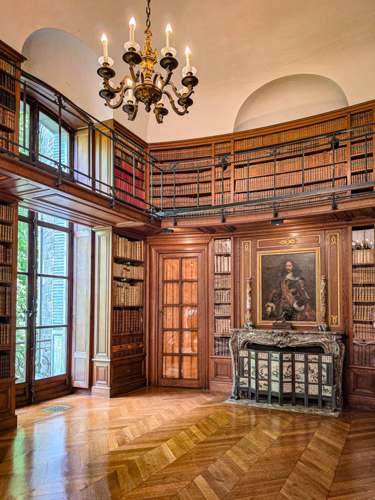 Interno Castello di Beloeil - Biblioteca