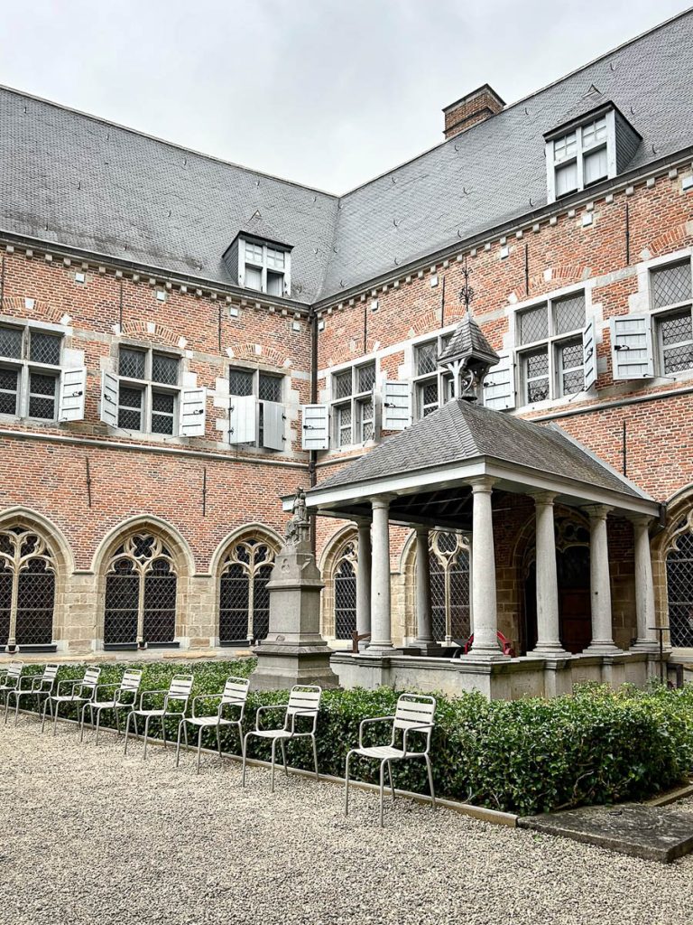 Hopital Notre Dame a la rose